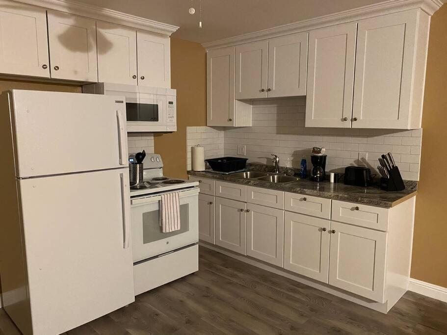 #2 Bedroom Cozy Suite, 1 Min Walk To The Beach # بولهيد سيتي المظهر الخارجي الصورة